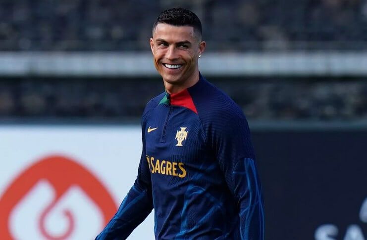 Cristiano Ronaldo Belum Berniat Pensiun dari Timnas Portugal (football.london)