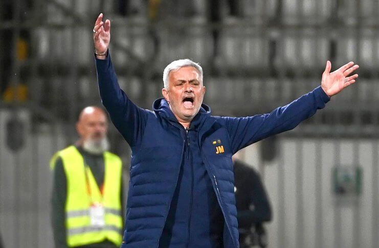 Jose Mourinho kecewa terhadap kepemimpinan Daniele Chiffi.