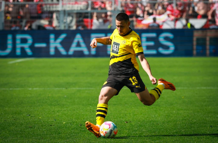 Raphael Guerreiro - Pemain Incaran Bayern Munich - Getty Images