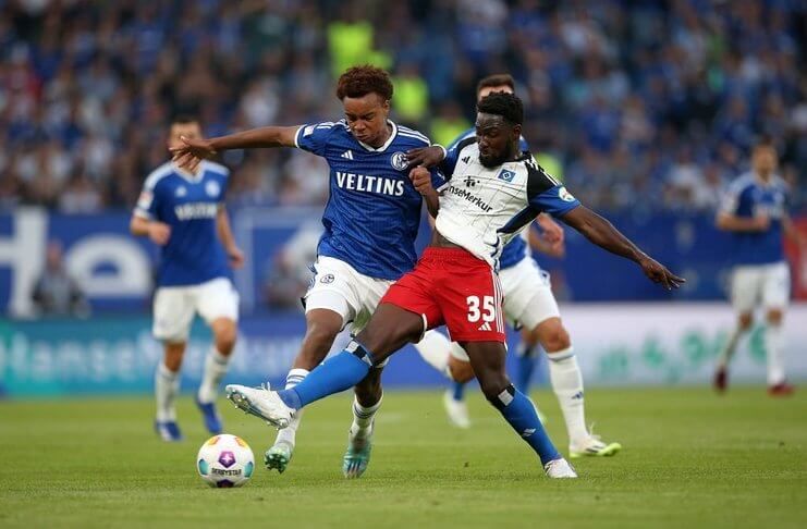Assan Ouedraogo juga kini jadi pemain termuda kedua dalam sejarah FC Schalke 04.