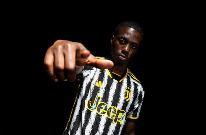 Timothy Weah Resmi Berseragam Juventus (@juventusfcen)