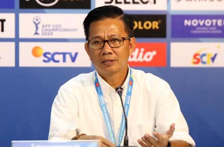 Hoang Anh Tuan kecewa melihat pemain timnas U-23 Vietnam terpancing emosi.