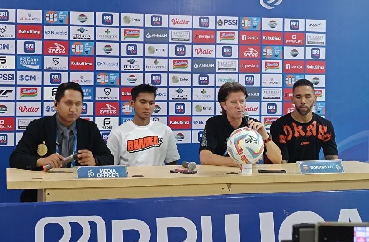 Borneo FC 16 Laga Tak Terkalahkan Tapi Belum Tentu Juara, Pieter Huistra Bereaksi