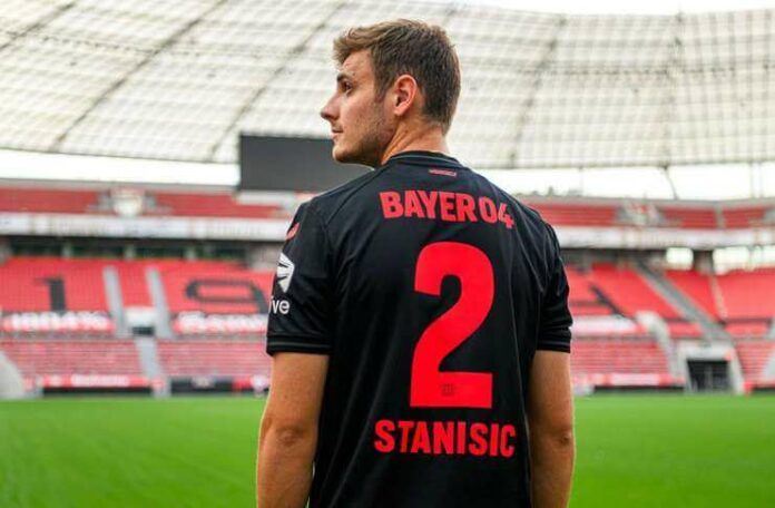 Josip Stanisic kaget Bayern Munich mau meminjamkan dia ke Bayer Leverkusen.