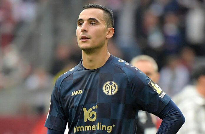 Anwar El Ghazi mengadukan 1.FSV Mainz 05 ke pengadilan.