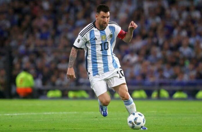 Mematikan Lionel Messi bukan prioritas Fernando Diniz untuk laga Brasil vs Argentina.