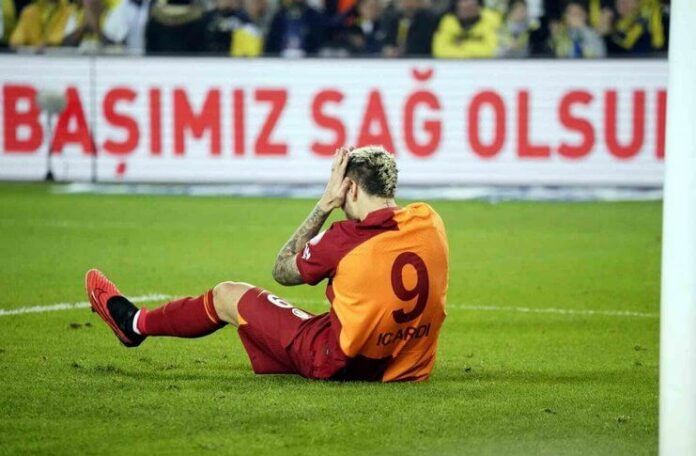 Galatasaray dan Fenerbahce Saling Serang Soal Mata Lebam Mauro Icardi (Yeni Safak)