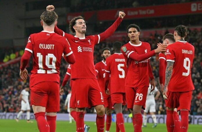 Liverpool menghiasi hasil Carabao Cup dengan kemenangan 5-1 atas West Ham United.