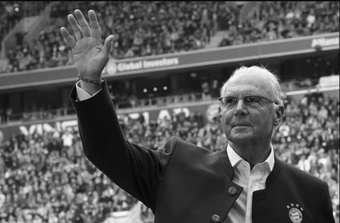 Bayern Munich berduka atas meninggalnya Franz Beckenbauer.