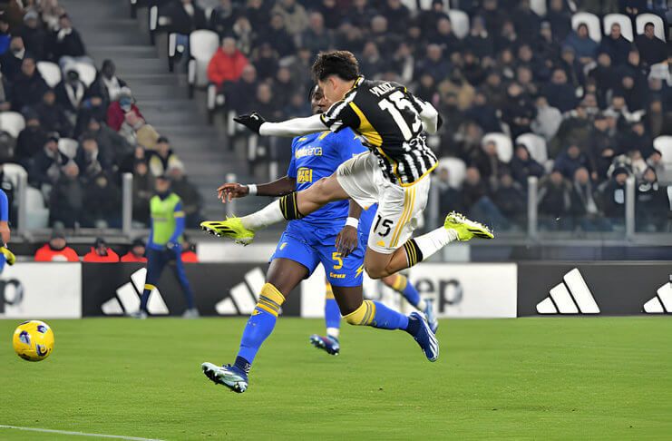 Kenan Yildiz mencetak gol keempat Juventus saat menjamu Frosinone.