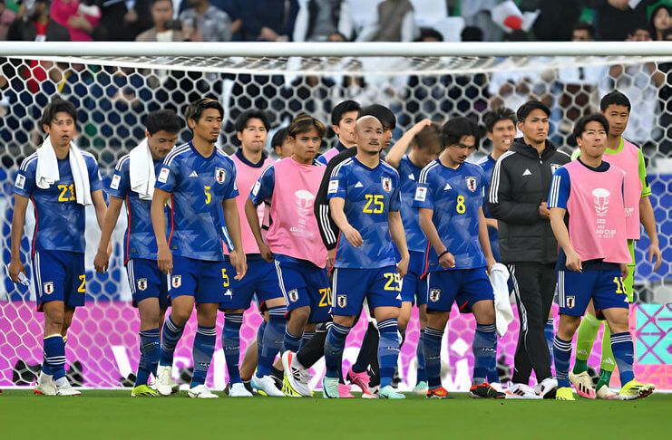 Para pemain timnas Jepang reflektif setelah kalah dari timnas Irak.