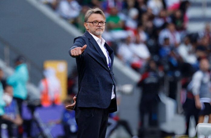 Philippe Troussier dipecat - Timnas Vietnam - Getty Images 2