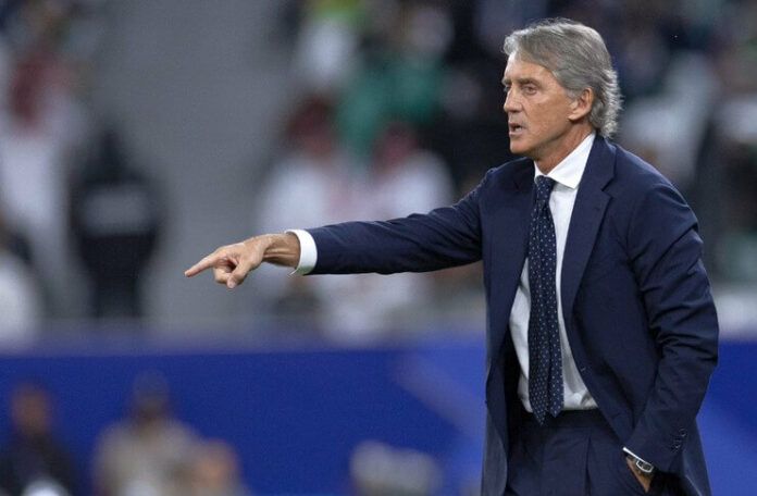 Roberto Mancini merasa Juergen Klinsmann meremehkan timnas Arab Saudi.