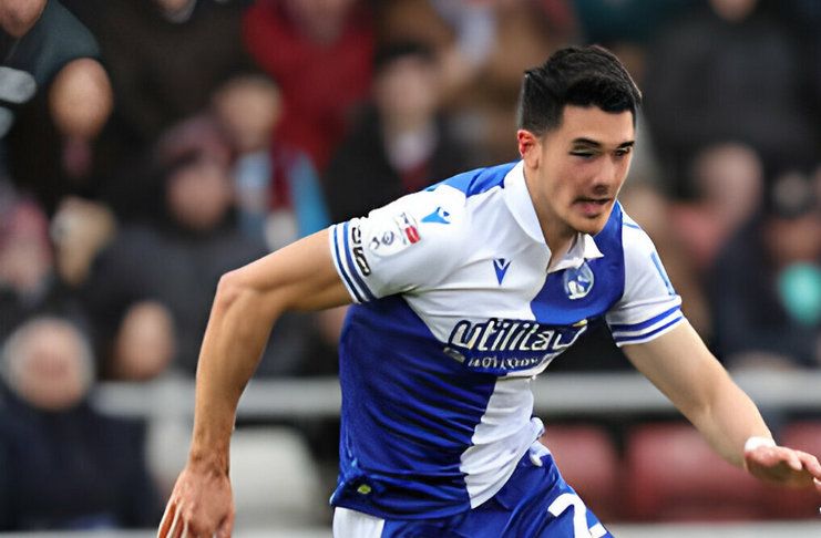 Elkan Baggott Jadi Striker dan Bikin Assist di Bristol Rovers