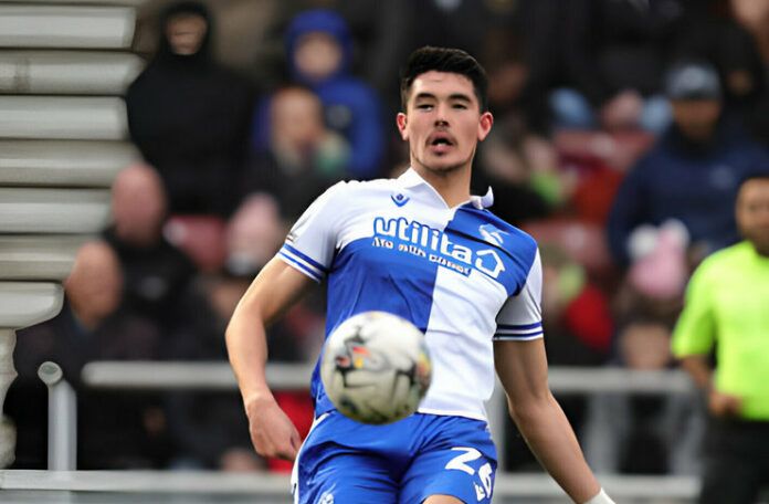 Elkan Baggott Jadi Striker dan Bikin Assist di Bristol Rovers