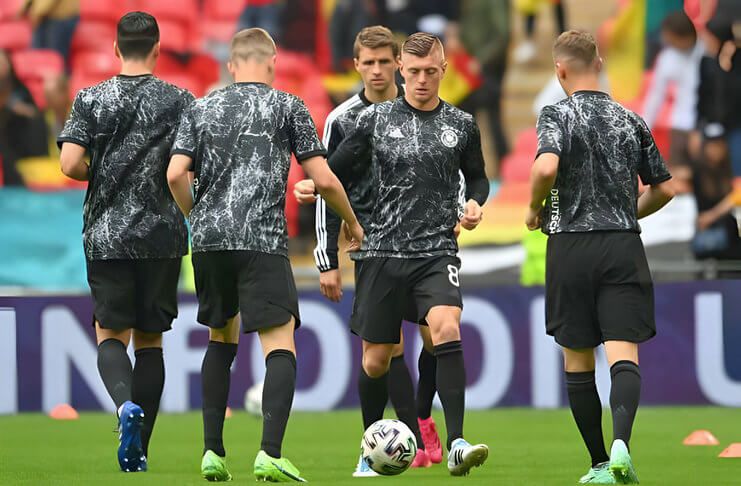 Kembalinya Toni Kroos disambut baik para pemain timnas Jerman.