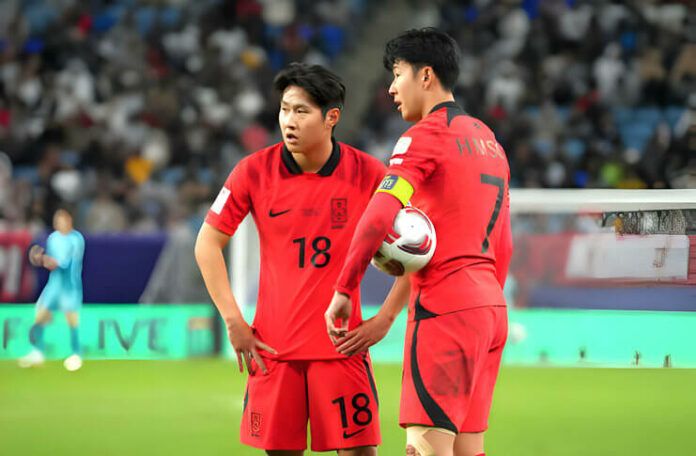 Lee Kang-in dikabarkan ribut dengan Son Heung-min jelang semifinal Piala Asia 2023.