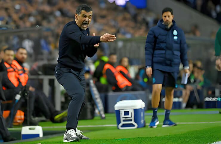 Sergio Conceicao menyindir permainan Arsenal.