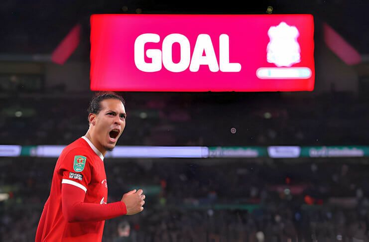 Virgil van Dijk jadi penentu kemenangan Liverpool atas Chelsea di final Carabao Cup.