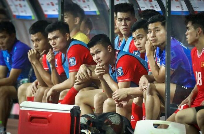 Nguyen Quang Hai hanya duduk di bangku cadangan pada 2 laga Vietnam melawan Indonesia.
