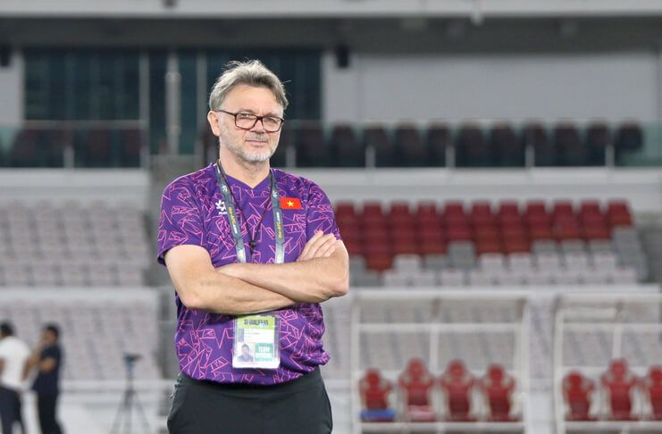 Philippe Troussier genap berumur 69 tahun saat laga Indonesia vs Vietnam di SUGBK.