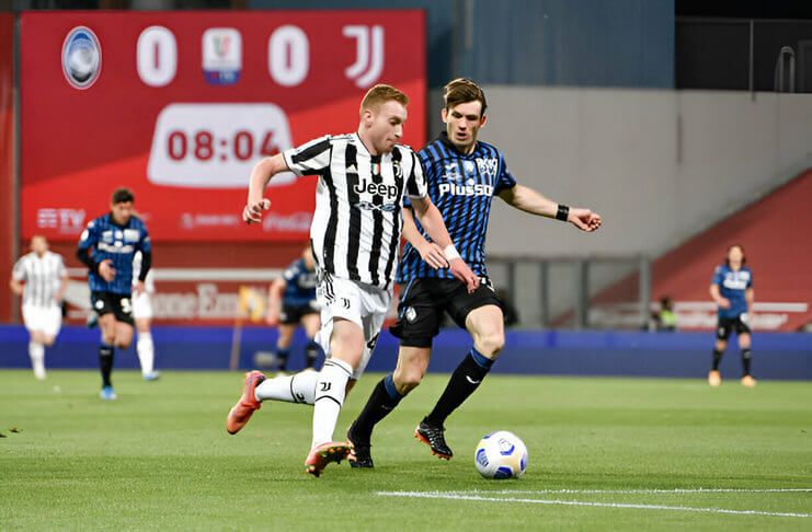 Marten de Roon saat Atalanta melawan Juventus pada final Coppa Italia 2020-21.