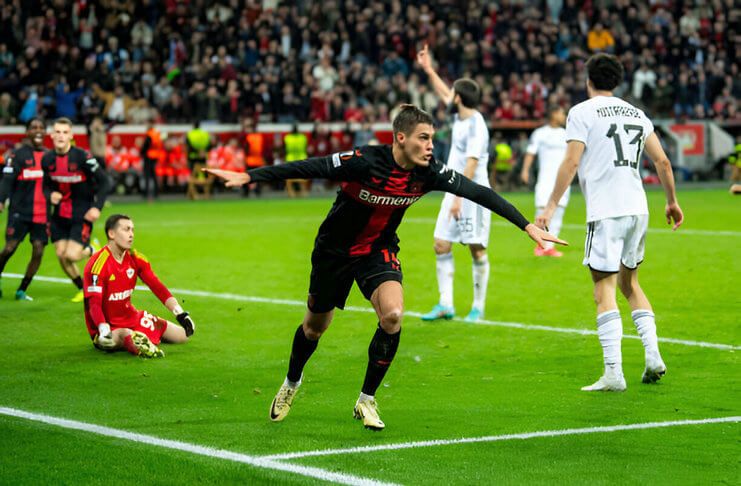 Patrik Schick membawa Bayer Leverkusen menang 3-2 atas Qarabag FK berkat 2 gol pada injury time.