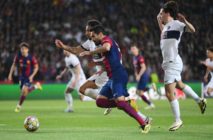Ronald Araujo kartu merah - Barcelona vs PSG - Ilkay Guendogan - alamy 3