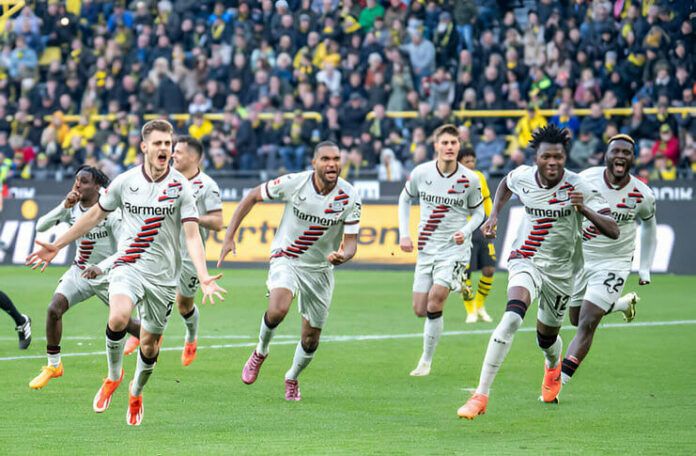 Salah satu keistimewaan Bayer Leverkusen musim ini adalah gol-gol pada injury time.