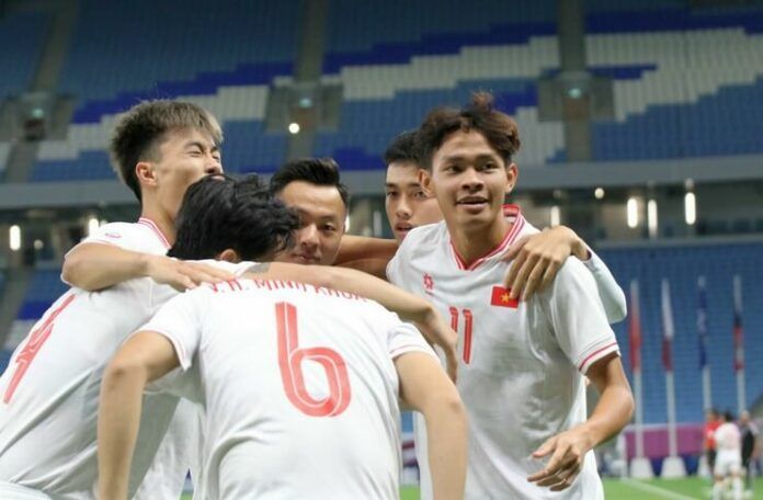 Timnas U-23 Vietnam diminta Hoang Anh Tuan segera melupakan kemenangan atas Kuwait.
