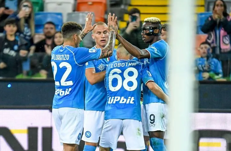 Francesco Calzona - Napoli - Liga Europa 2024-25 - Alamy