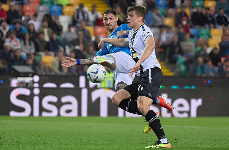 Napoli kesulitan membongkar pertahanan Udinese pada giornata ke-35 Liga Italia.