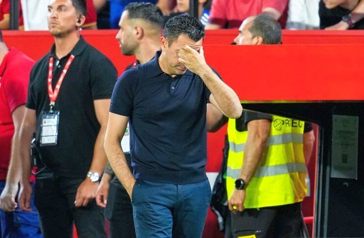 Xavi Hernandez merasa kinerjanya tak dihargai manajemen Barcelona.