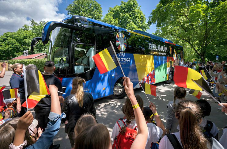 Bus timnas Belgia disebut Domenico Tedesco butuh 1 jam untuk tiba di stadion MHPArena.