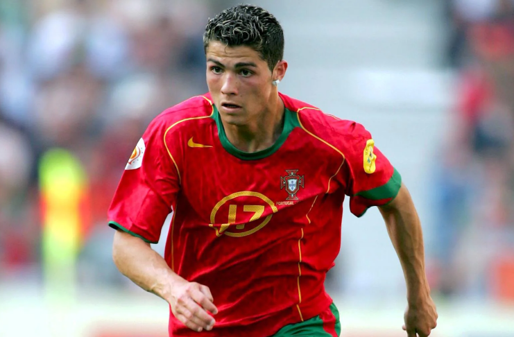 Cristiano Ronaldo - Timnas Portugal vs Republik Cheska - uefa. com