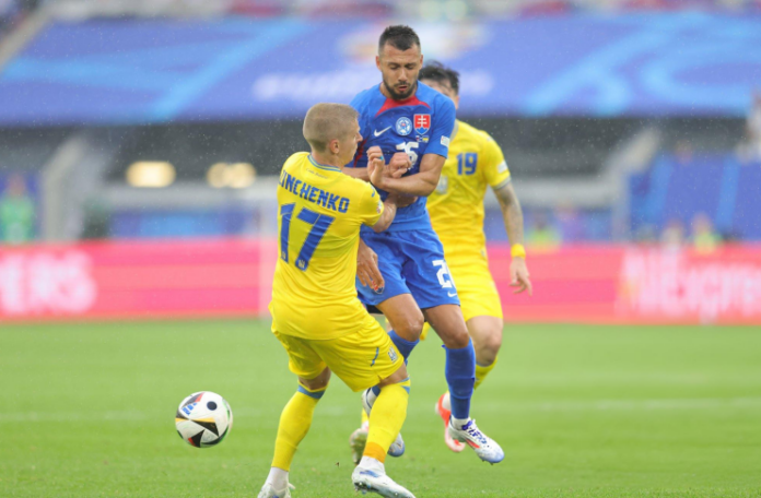 Francesco Calzona - Timnas Slowakia vs Ukraina - 16 besar EURO 2024 - Istimewa 3