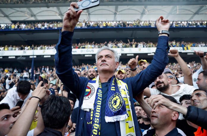 Jose Mourinho Saya Ingin Bantu Sepak Bola Turki (@Fenerbahce)